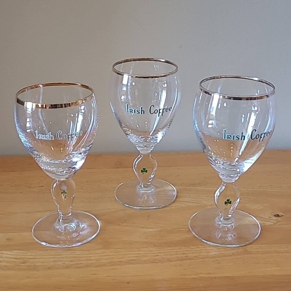 VINTAGE Gilt Specialty Irish Coffee Glasses With Shamrock Clover On The Stem